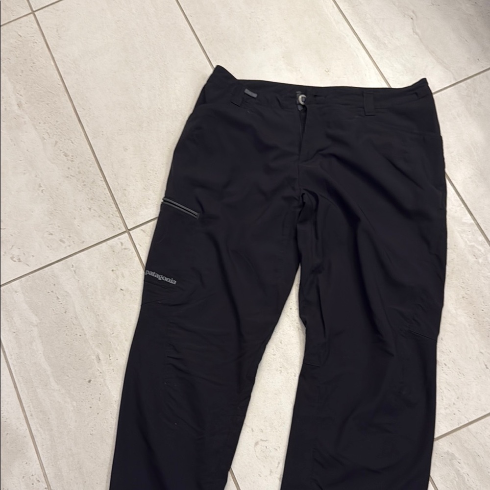 Patagonia Women's  Black Pants